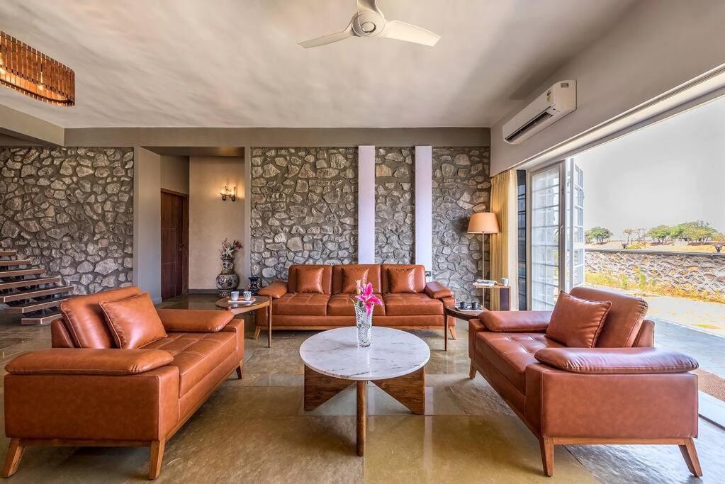 Stone Mansion By Phoenix Stays Igatpuri Dış mekan fotoğraf