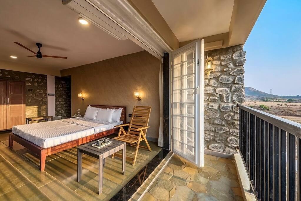 Stone Mansion By Phoenix Stays Igatpuri Dış mekan fotoğraf