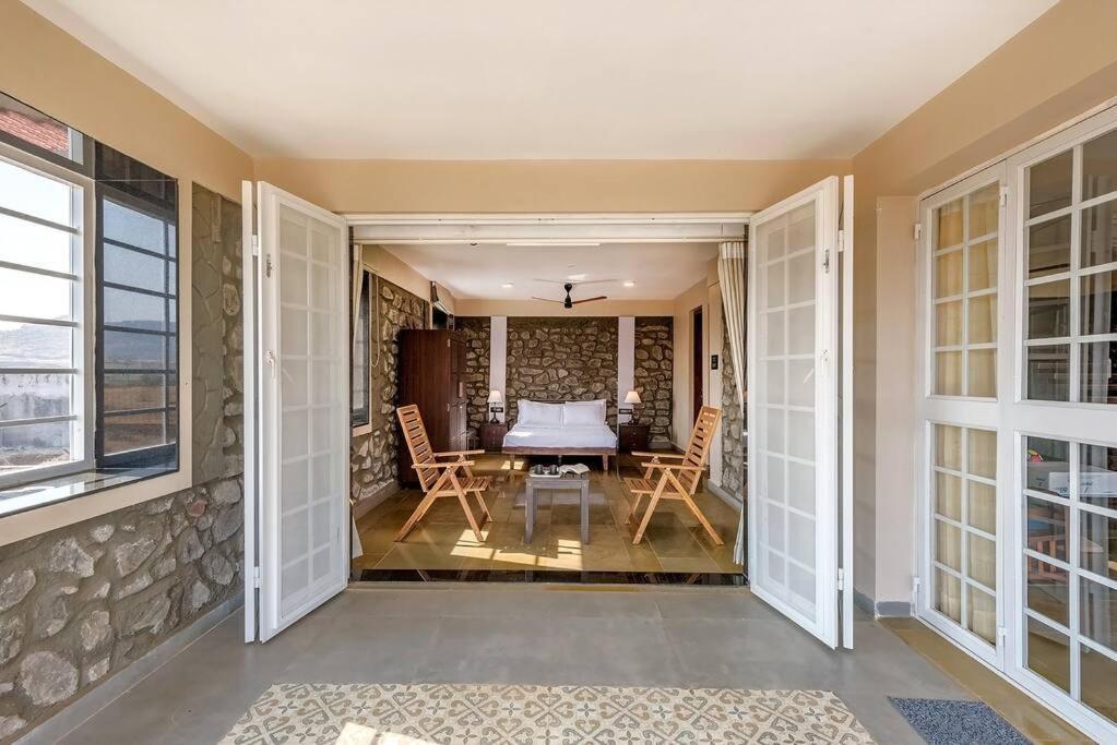 Stone Mansion By Phoenix Stays Igatpuri Dış mekan fotoğraf