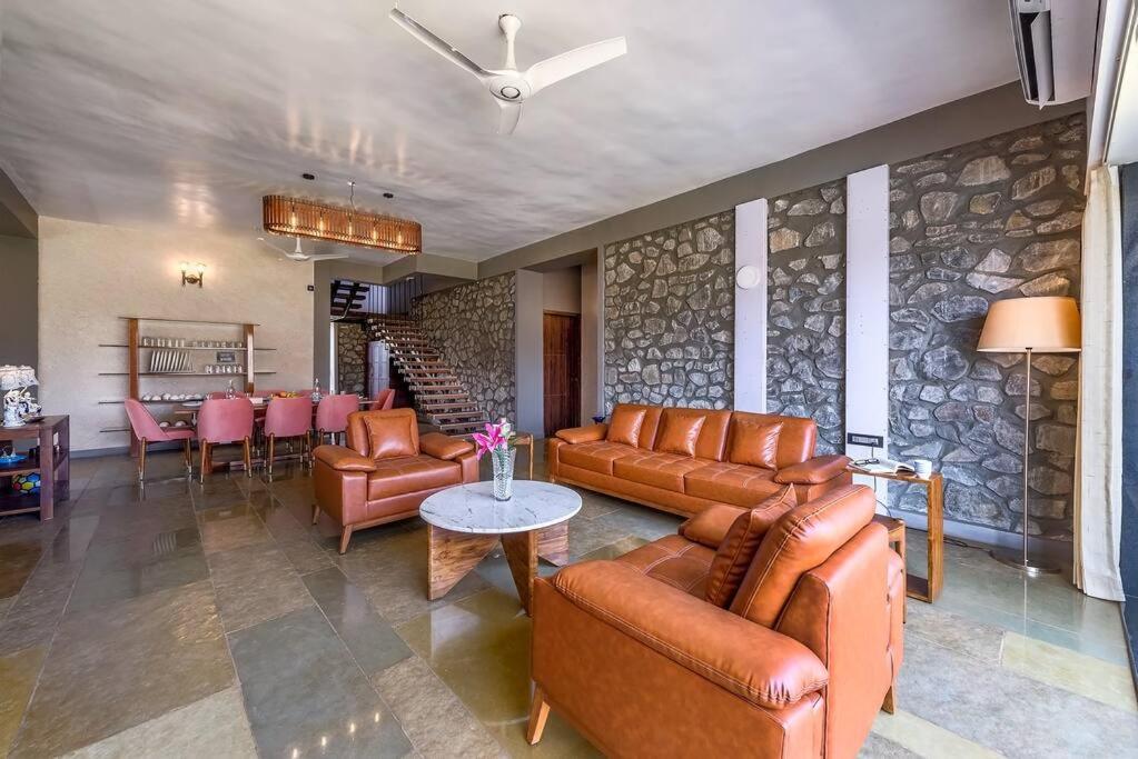 Stone Mansion By Phoenix Stays Igatpuri Dış mekan fotoğraf
