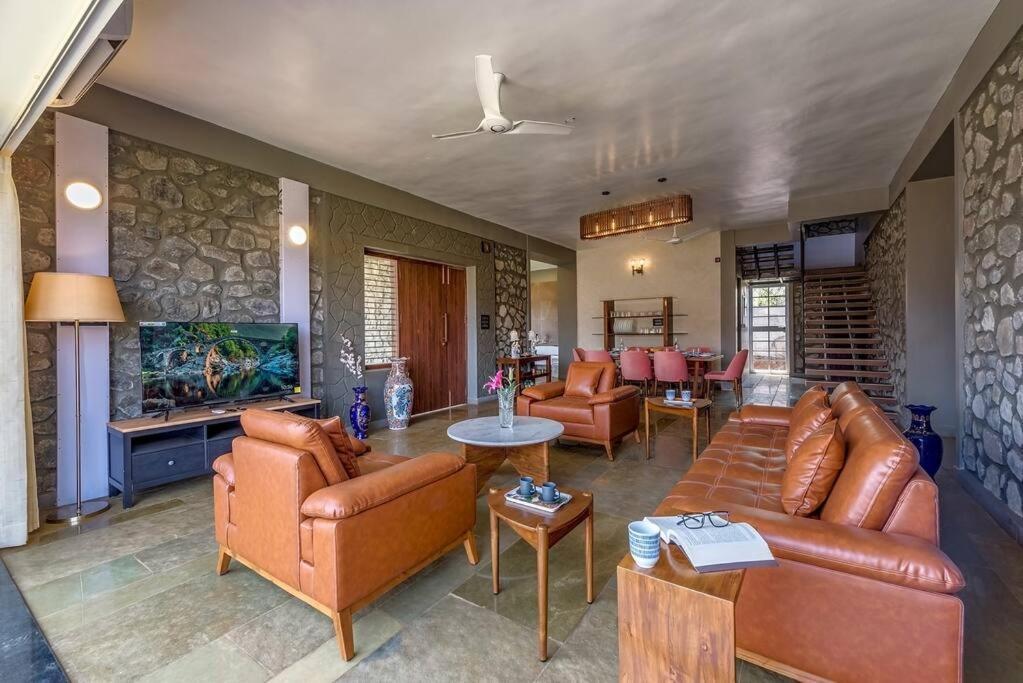 Stone Mansion By Phoenix Stays Igatpuri Dış mekan fotoğraf