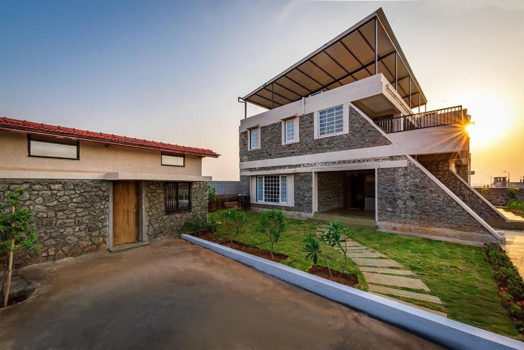 Stone Mansion By Phoenix Stays Igatpuri Dış mekan fotoğraf