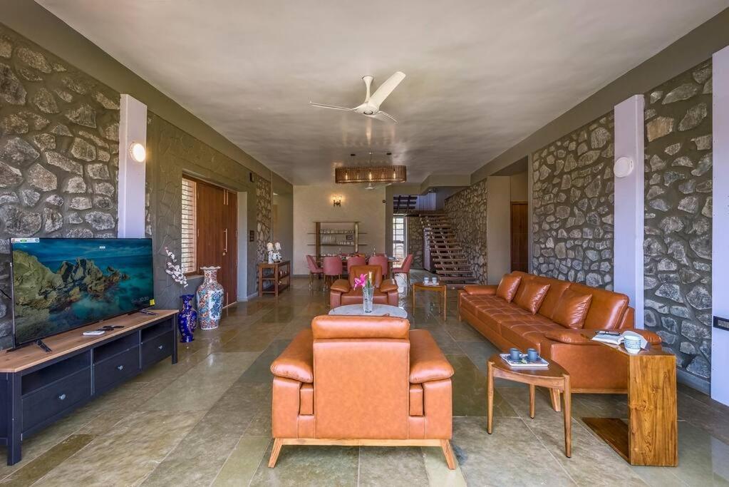 Stone Mansion By Phoenix Stays Igatpuri Dış mekan fotoğraf