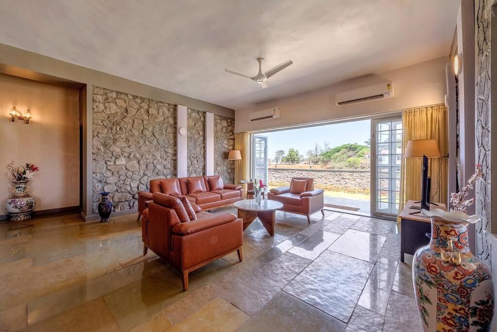 Stone Mansion By Phoenix Stays Igatpuri Dış mekan fotoğraf
