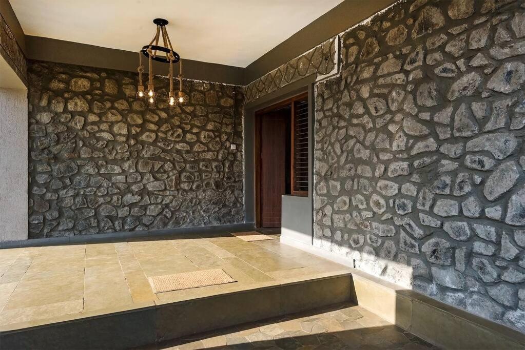 Stone Mansion By Phoenix Stays Igatpuri Dış mekan fotoğraf